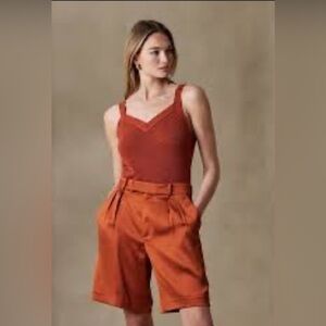 BANANA REPUBLIC | WOMENS SIZE 6 | SATIN BERMUDA SHORT | SOLD OUT ONLINE $70